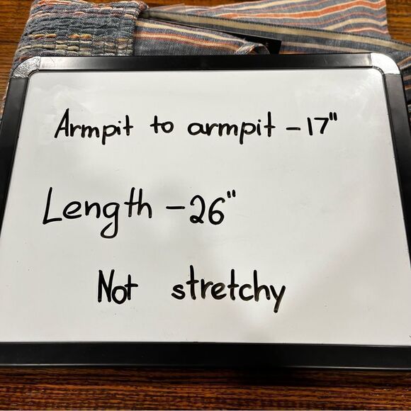 V-neck striped tank top with fake button closure - Picture 7 of 12